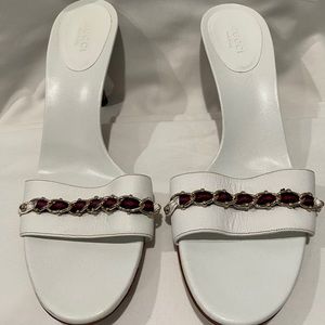 Vintage Gucci kitten heel slide sandal 8.5B white